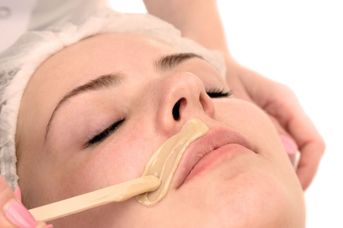 Lip & Chin Wax